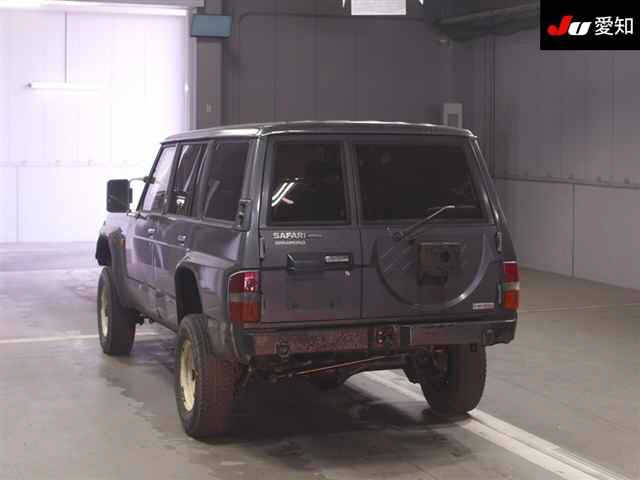 NISSAN SAFARI