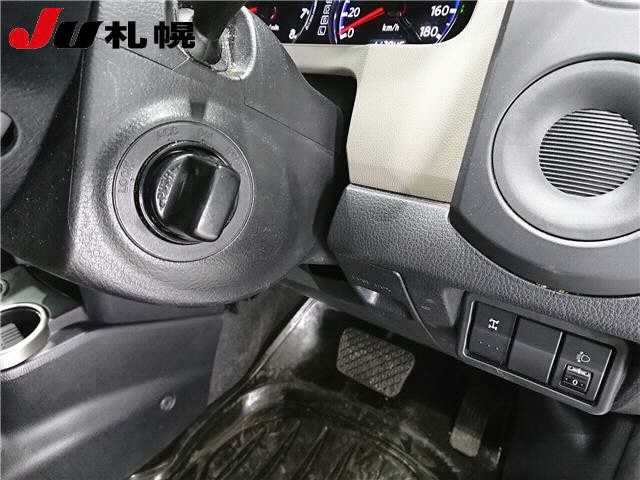 MAZDA VERISA