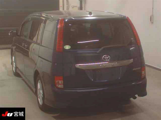 TOYOTA ISIS