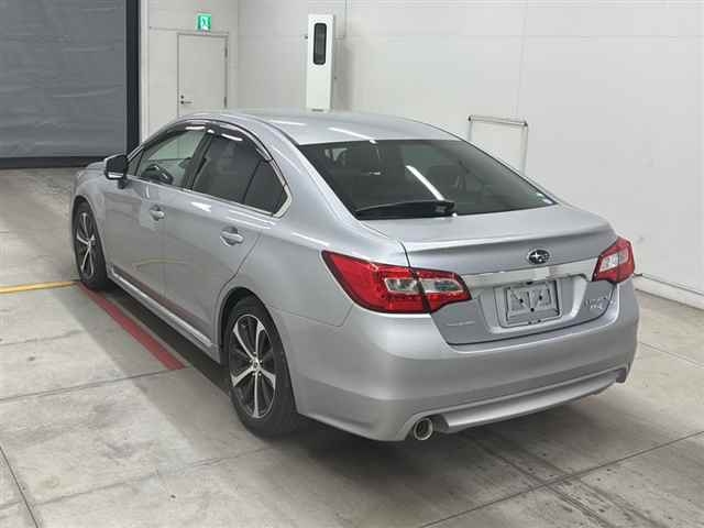 SUBARU LEGACY B4