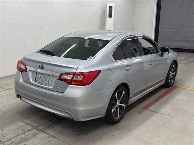 SUBARU LEGACY B4