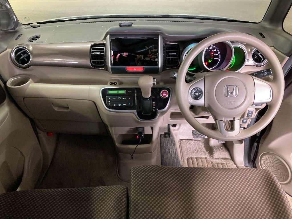 HONDA N-BOX+