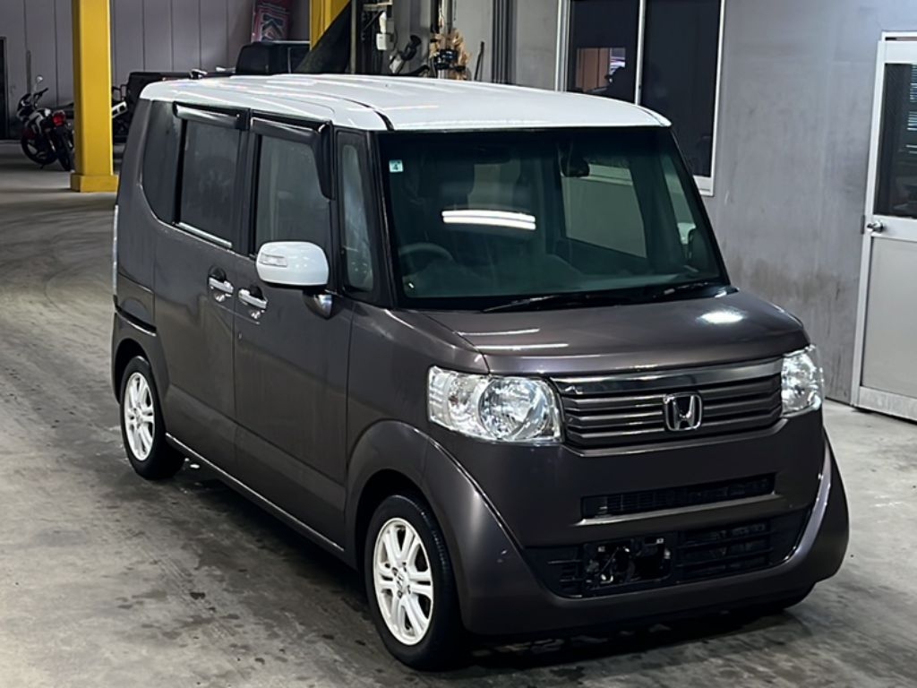 HONDA N-BOX+