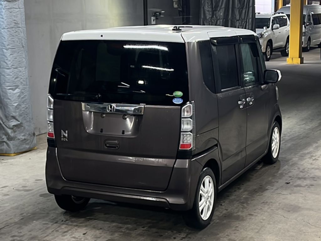 HONDA N-BOX+