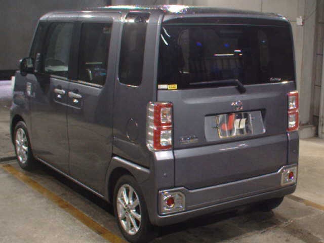 TOYOTA PIXIS MEGA