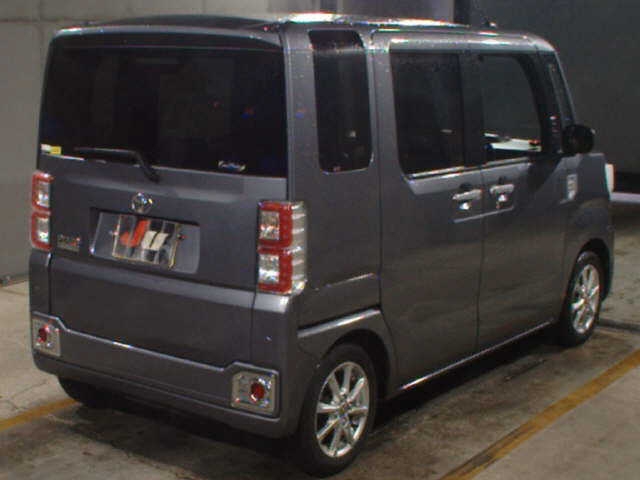 TOYOTA PIXIS MEGA