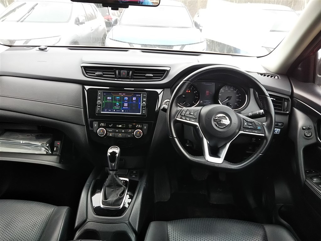 NISSAN X-TRAIL