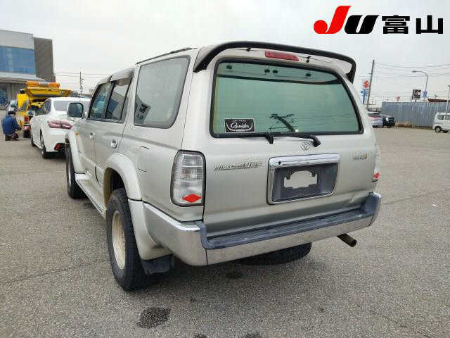 TOYOTA HILUX SURF