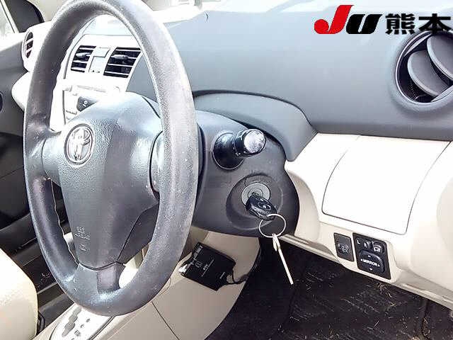 TOYOTA BELTA