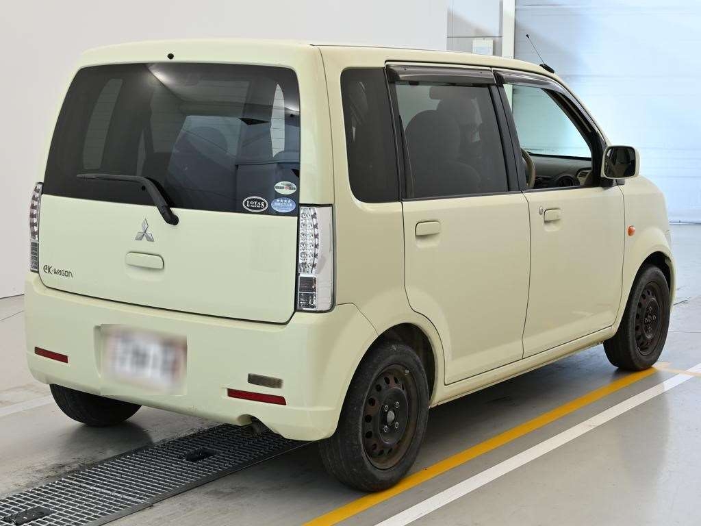 MITSUBISHI EK WAGON
