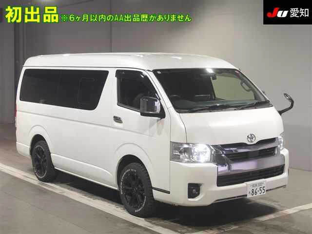 TOYOTA HIACE