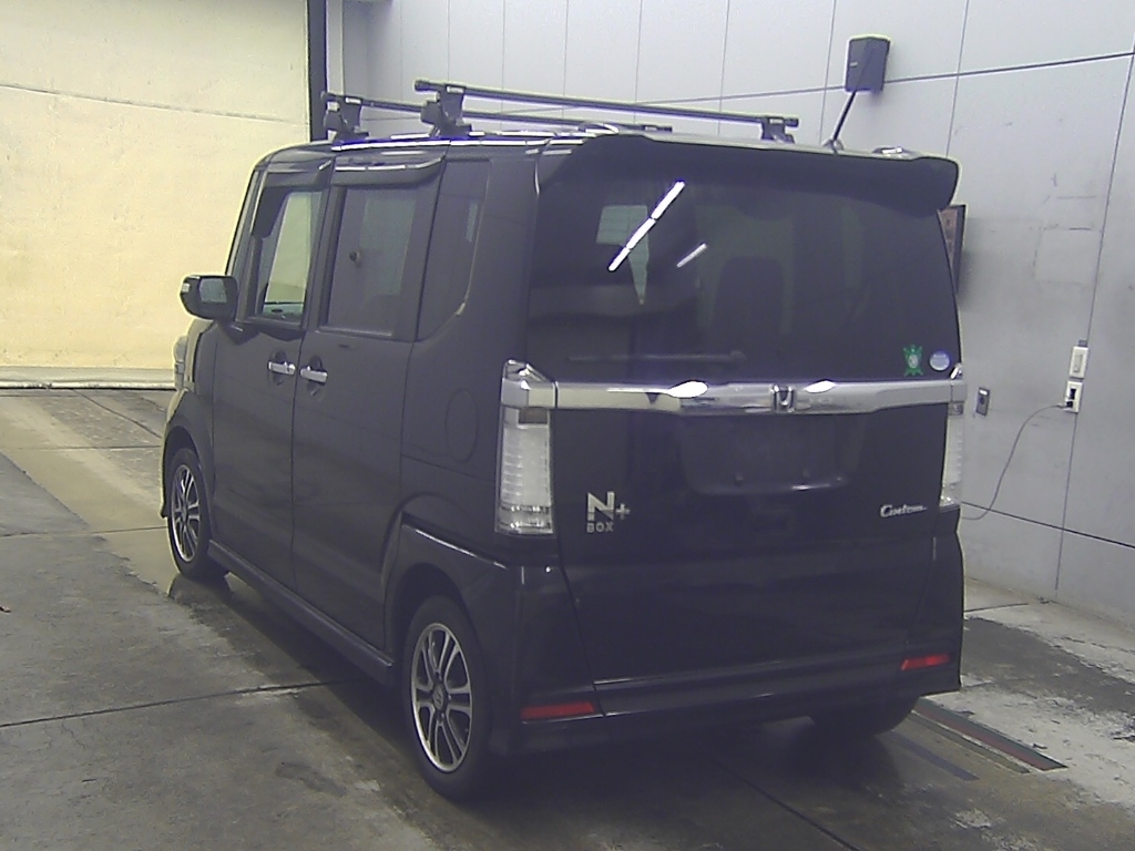 HONDA N-BOX+