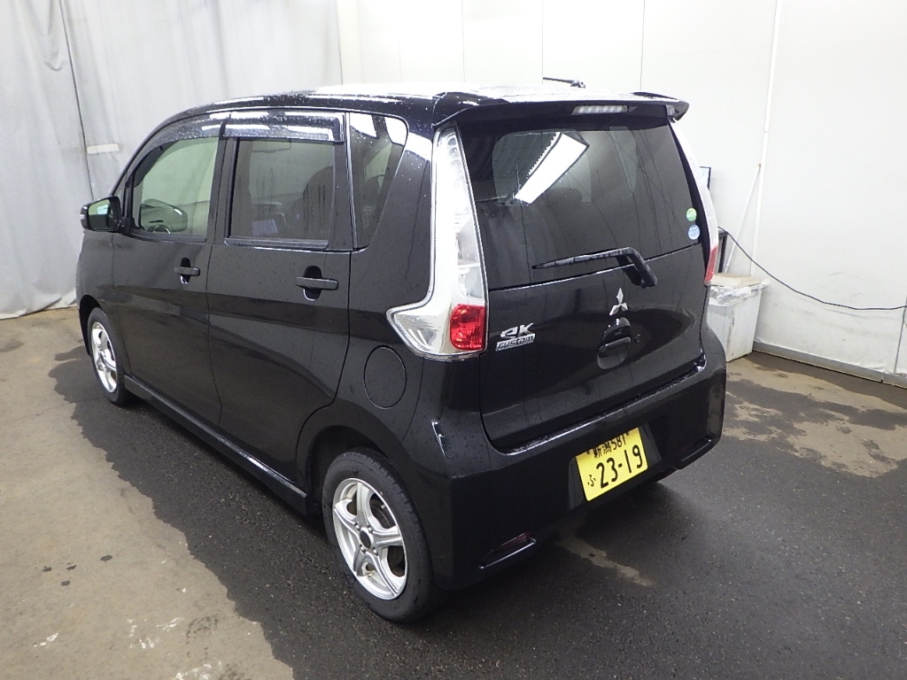 MITSUBISHI EK CUSTOM