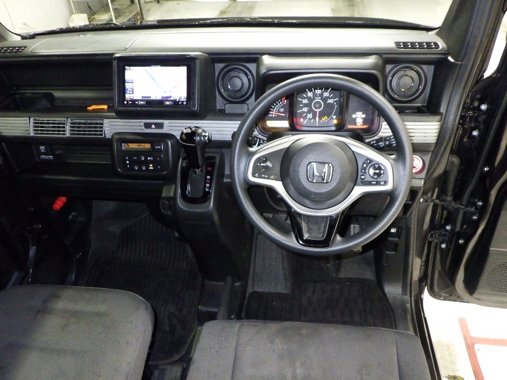 HONDA N-VAN