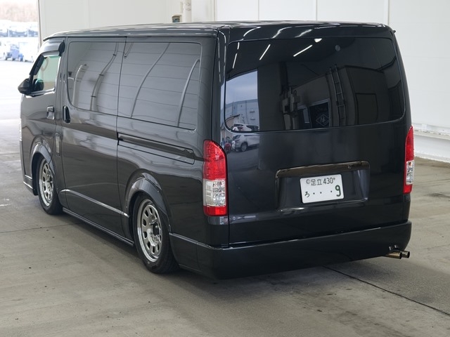 TOYOTA REGIUS ACE