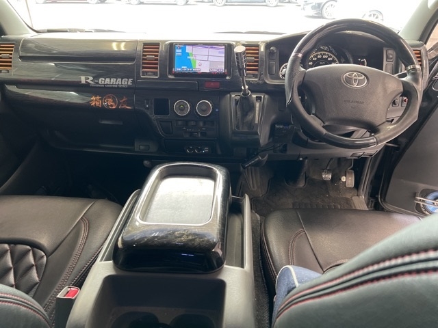 TOYOTA REGIUS ACE