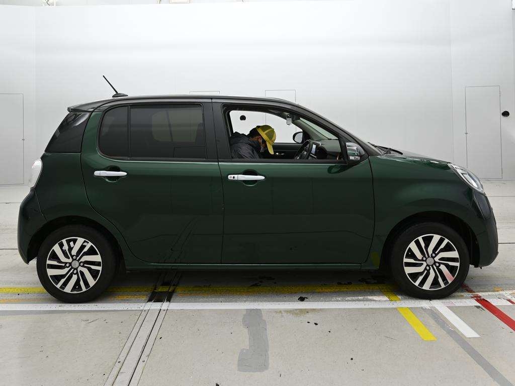 DAIHATSU BOON