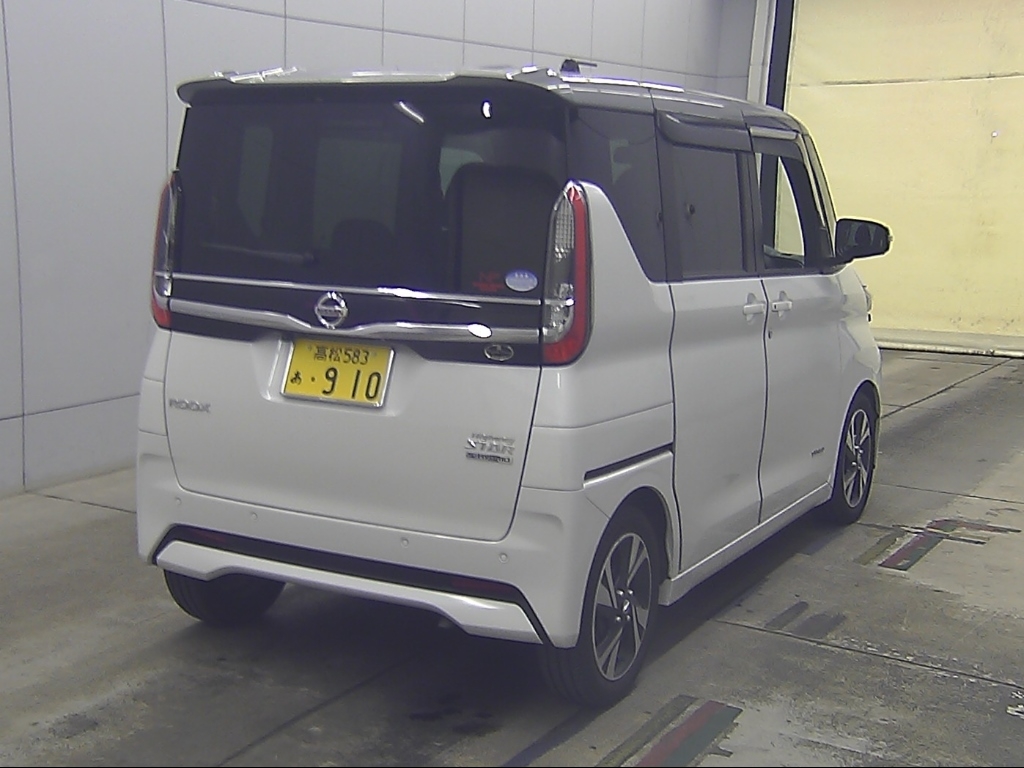 NISSAN ROOX