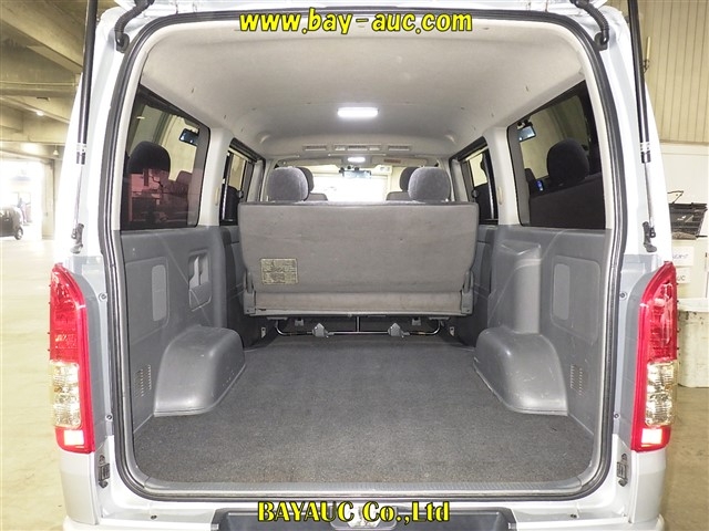 TOYOTA REGIUS ACE
