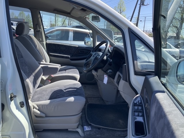 NISSAN BASSARA