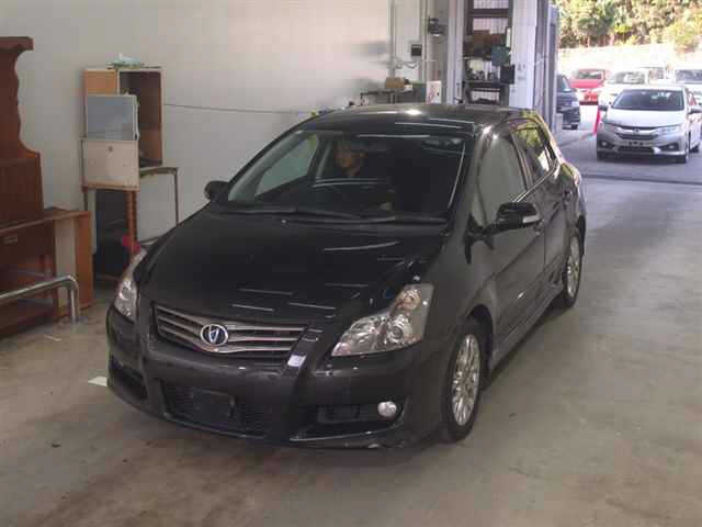 TOYOTA BLADE