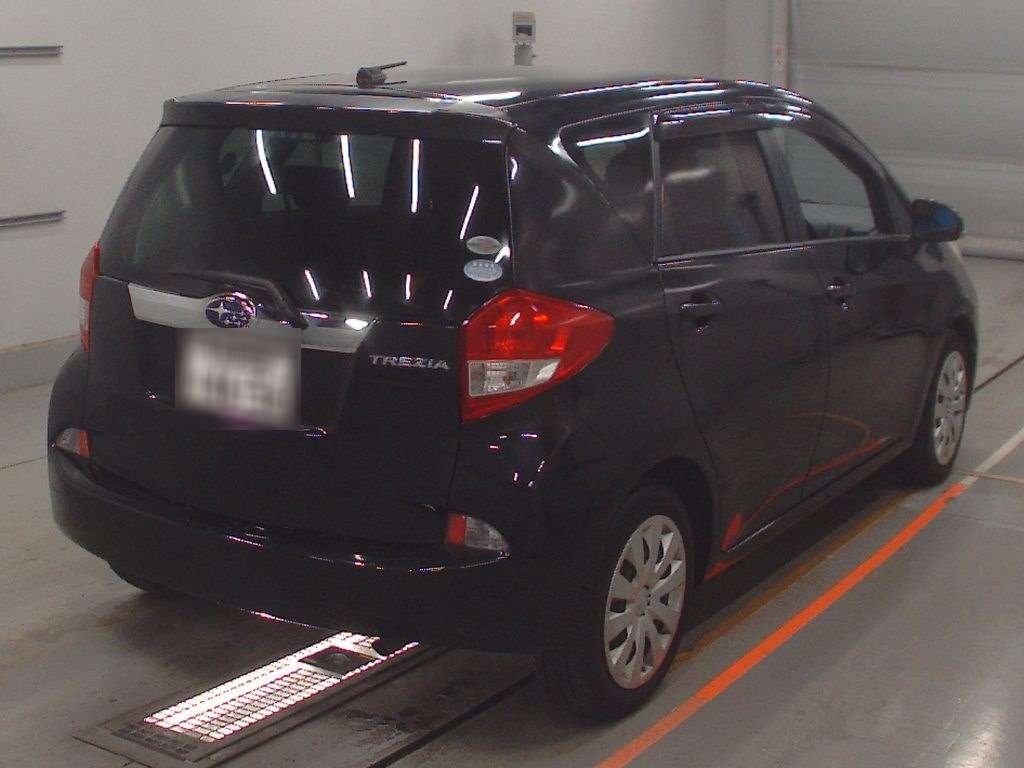 SUBARU TREZIA