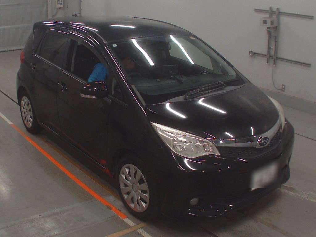 SUBARU TREZIA