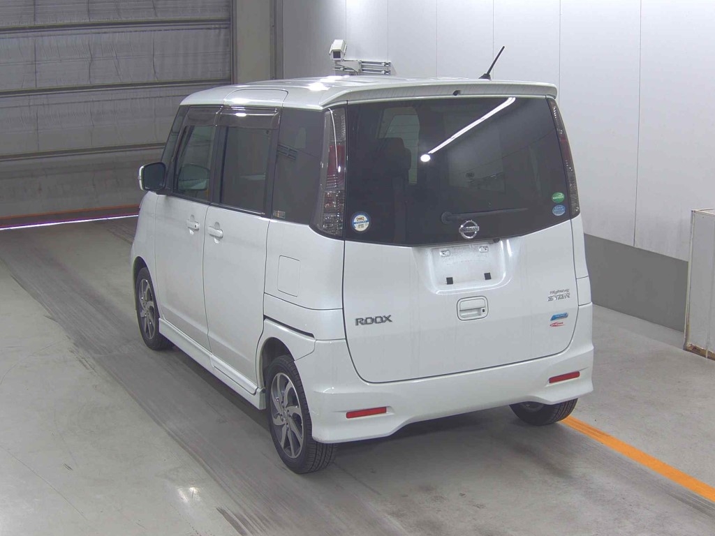 NISSAN ROOX