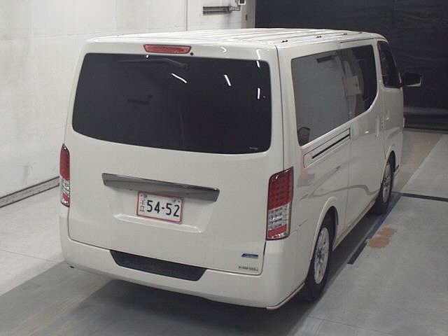 NISSAN NV350 CARAVAN