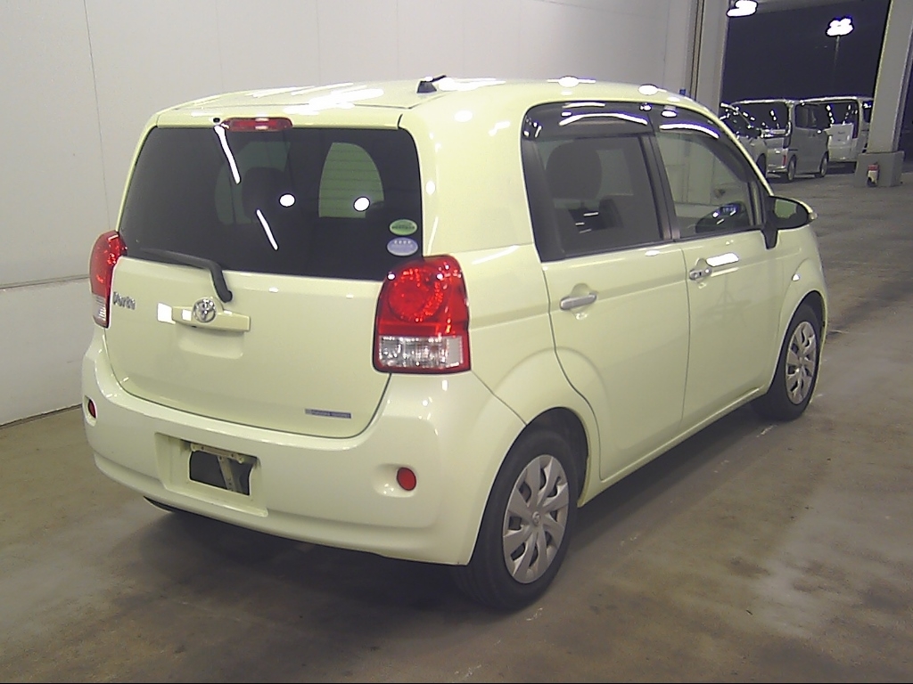 TOYOTA PORTE