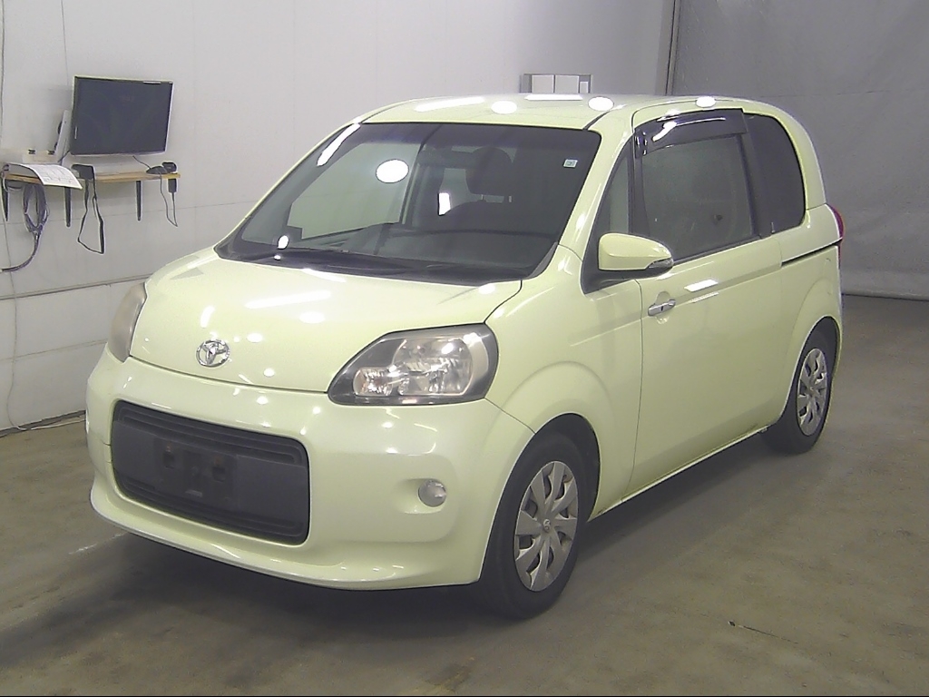 TOYOTA PORTE