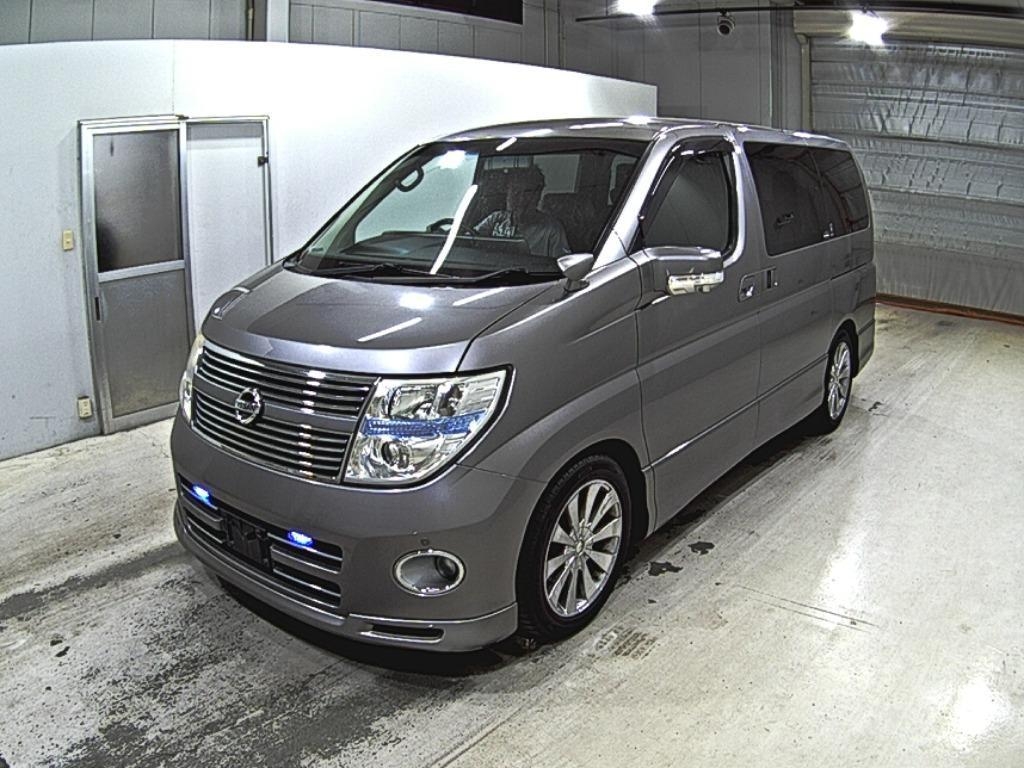 NISSAN ELGRAND