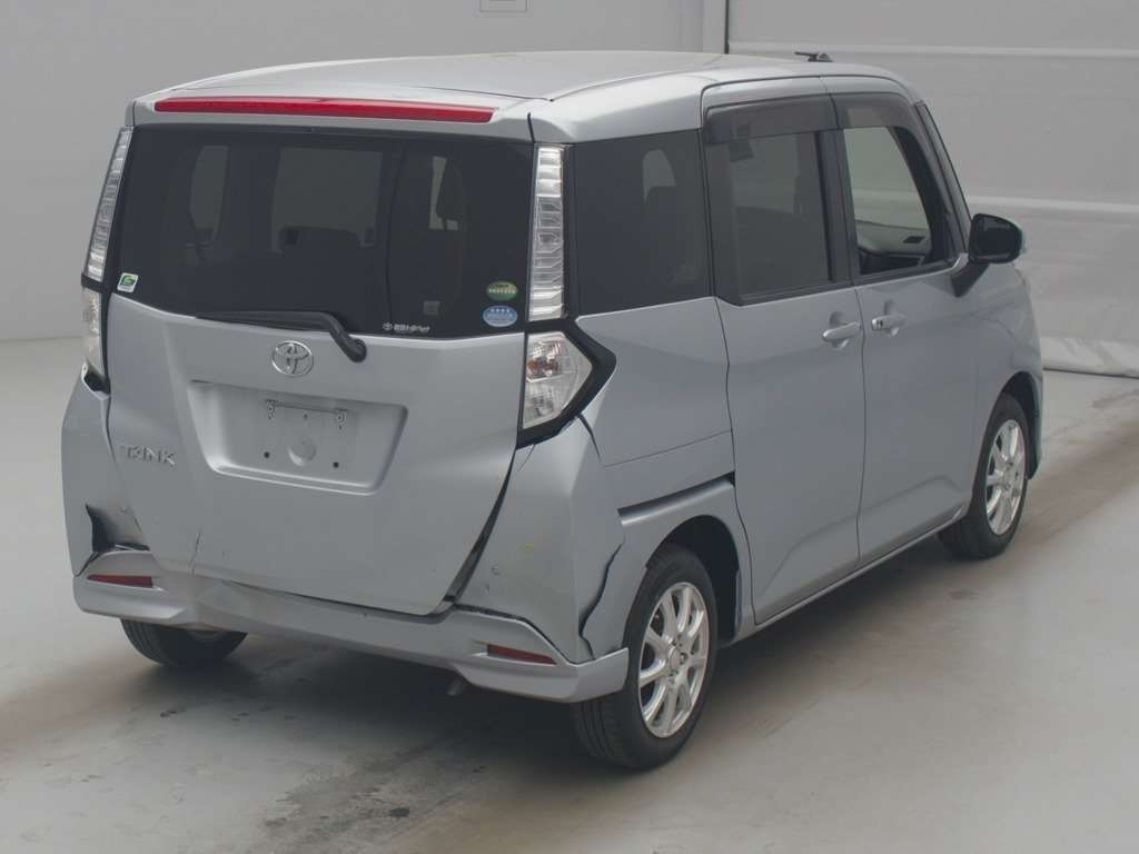 TOYOTA TANK