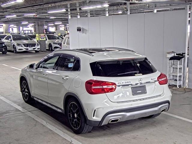 MERCEDES-BENZ GLA-CLASS