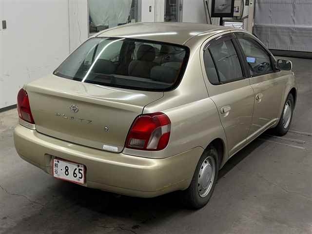 TOYOTA PLATZ