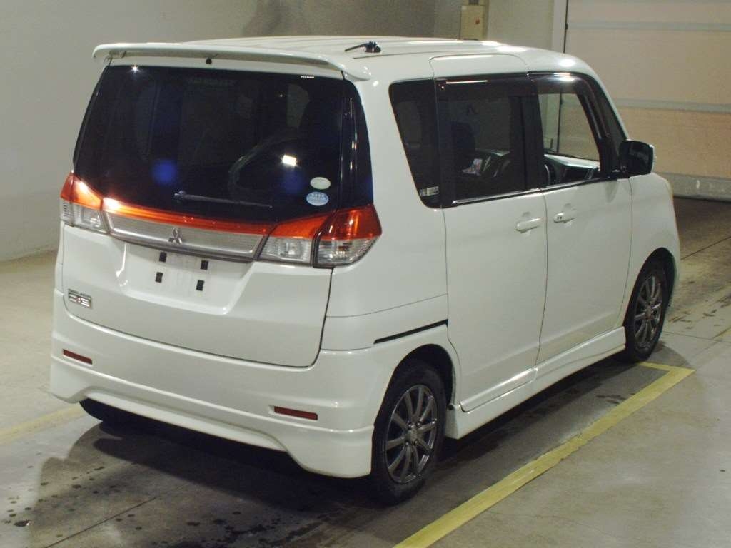 MITSUBISHI DELICA D:2