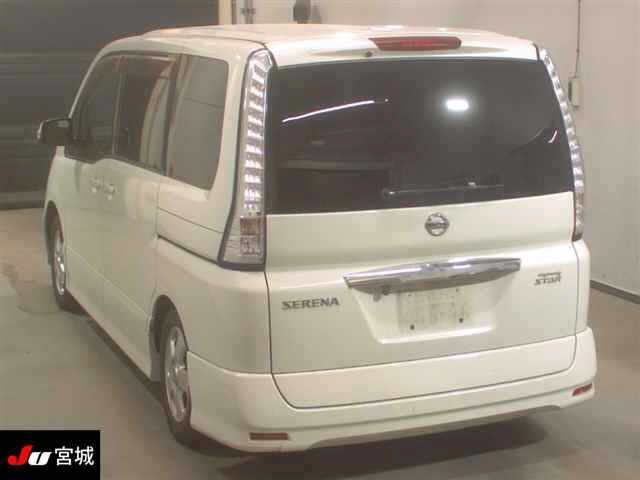 NISSAN SERENA