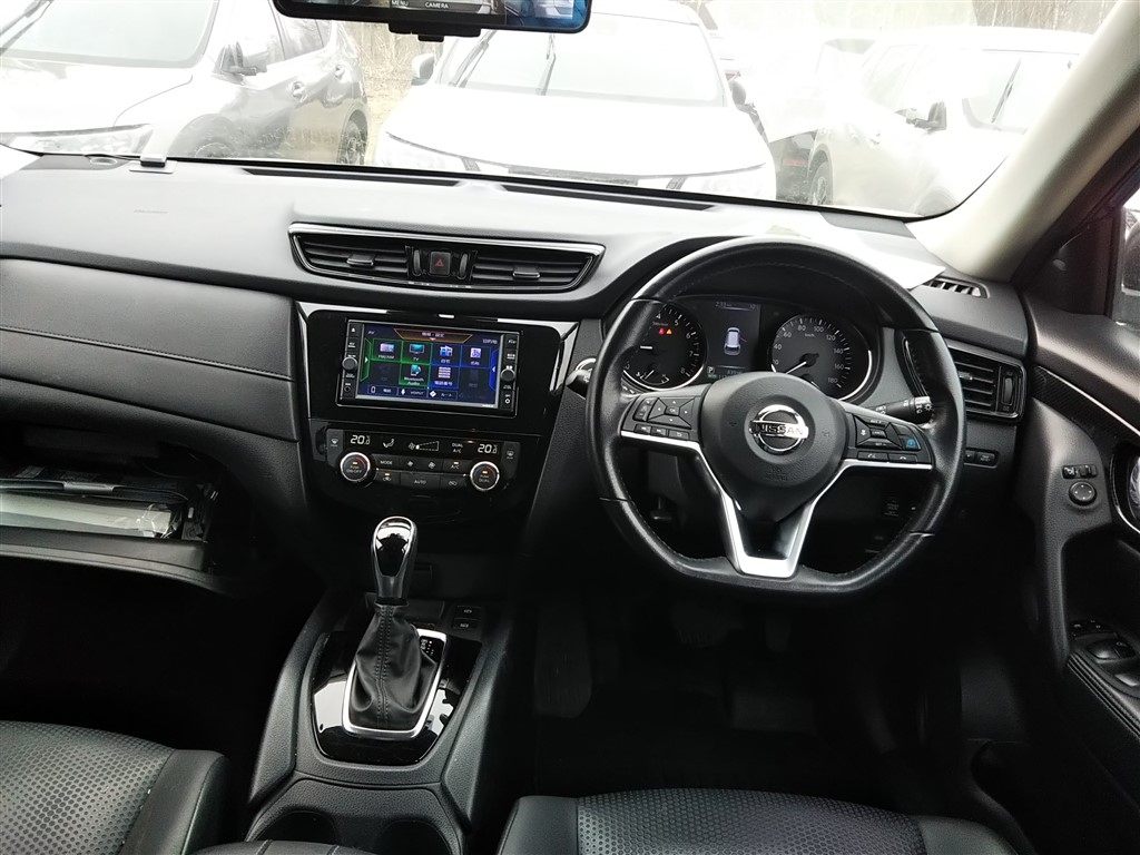 NISSAN X-TRAIL