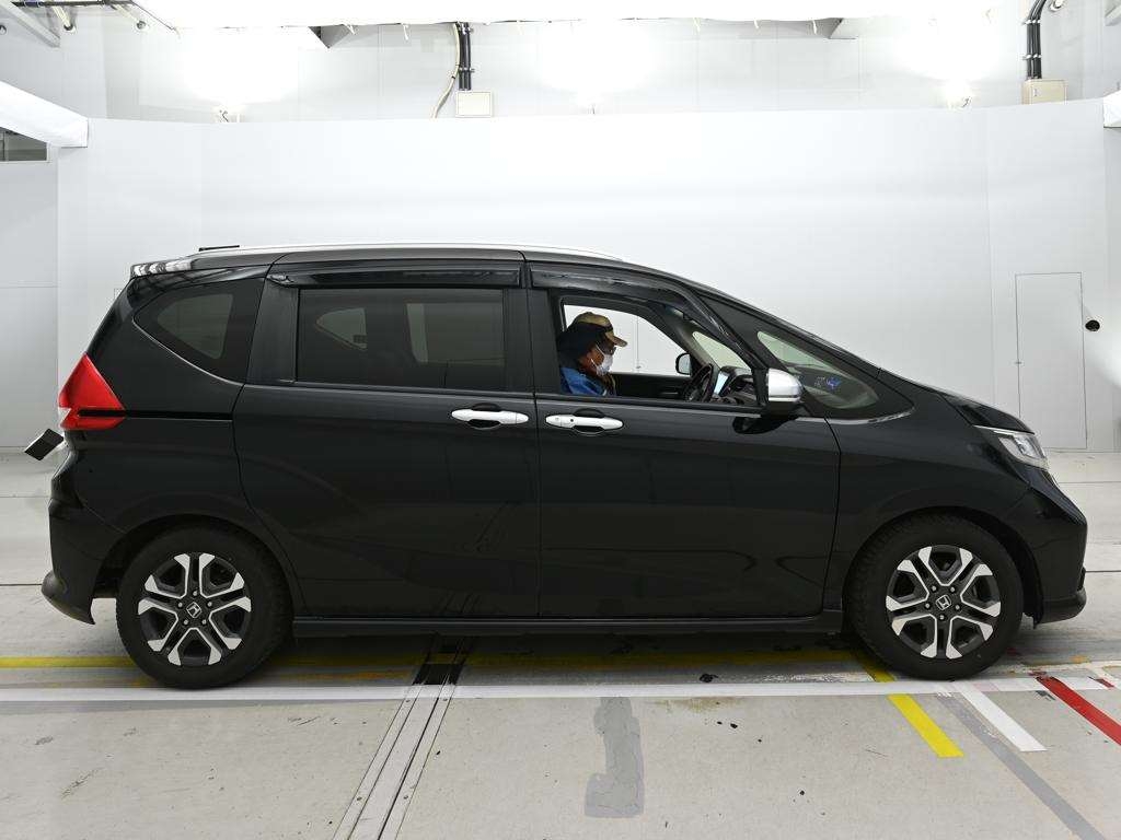 HONDA FREED+