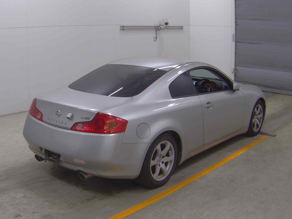NISSAN SKYLINE