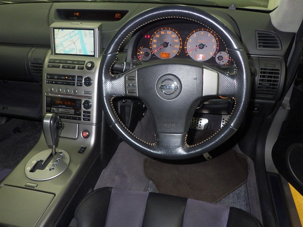 NISSAN SKYLINE