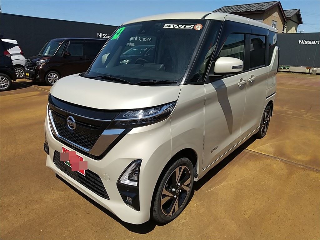 NISSAN ROOX