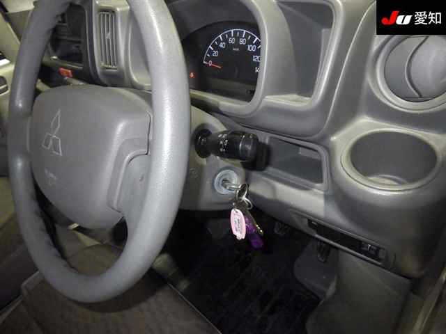 MITSUBISHI MINICAB