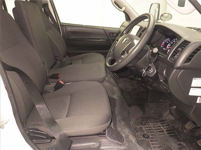 TOYOTA REGIUS ACE
