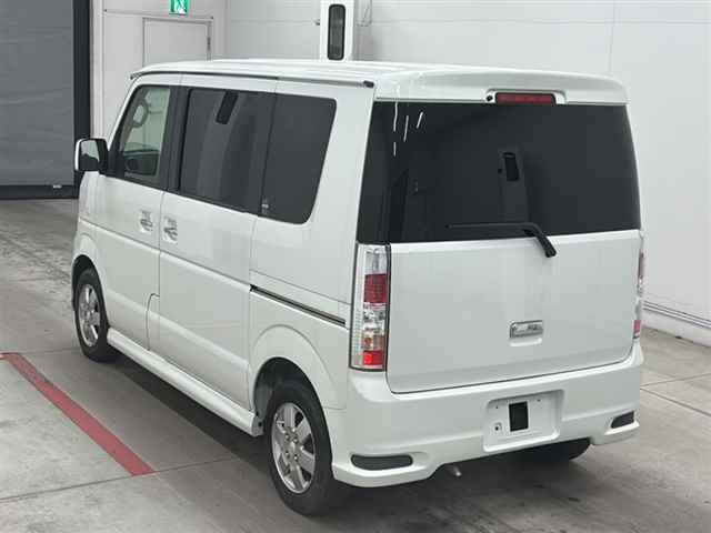 MITSUBISHI TOWN BOX