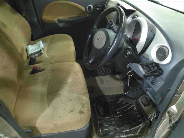 DAIHATSU MOVE LATTE