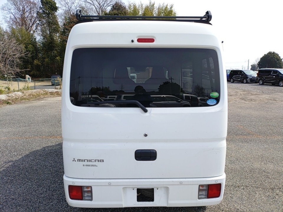 MITSUBISHI MINICAB