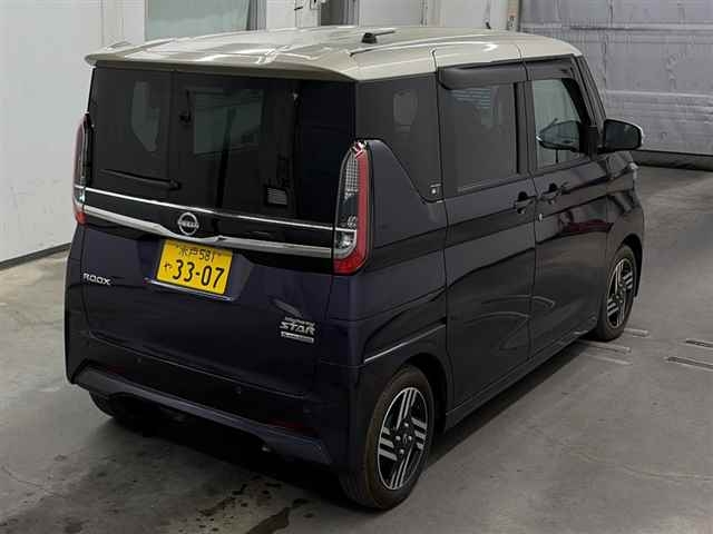 NISSAN ROOX