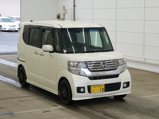 HONDA N-BOX