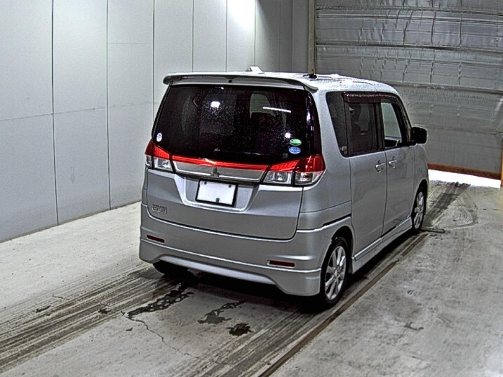 MITSUBISHI DELICA D:2